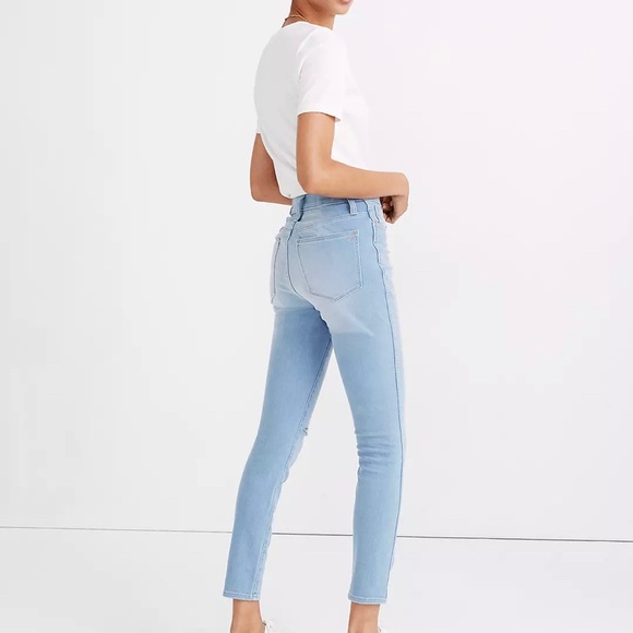 Madewell Denim - High-Rise Roadtripper Jeggings in Ashburn Wash: Knee-Slit Edition